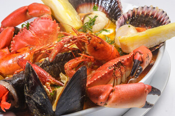 Parihuela Especial: A Hearty Peruvian Seafood Soup
