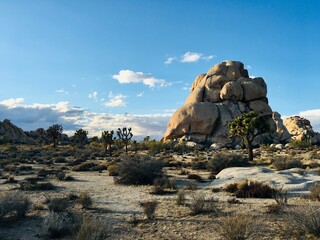 boulder rocks in the desert