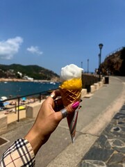 Ice cream in the sun