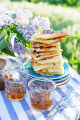 breakfast in the garden