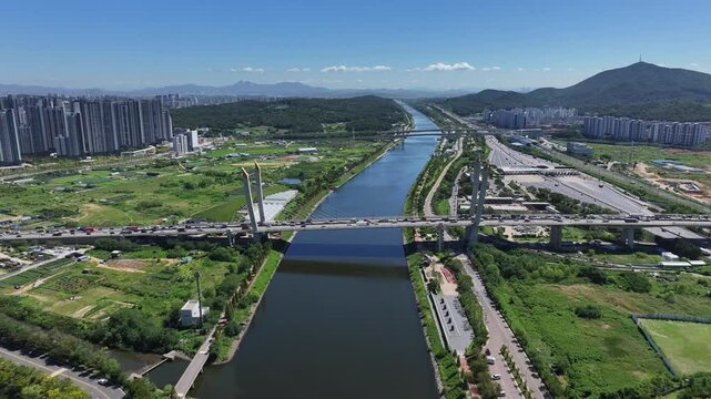 인천시 경인아라뱃길의 여름풍경
