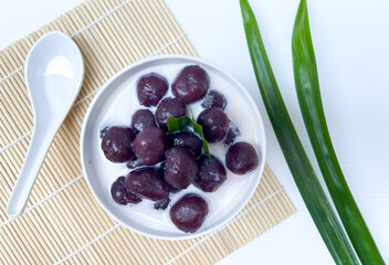 Biji Salak Kolak Candil Ubi Ungu, Purple Sweet Potato Ball with Sweet Coconut Milk Sauce for Ramadan Dessert
