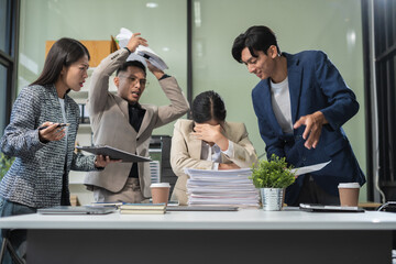 colleagues is angry and blames the team for poor work, team failure is not satisfied with the report.