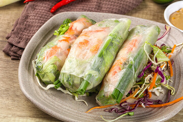 Vietnamese spring roll with prawn and salad