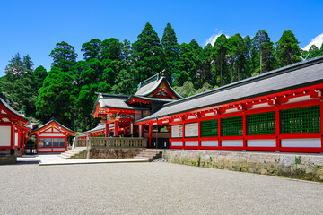 Naklejka premium 霧島神宮 国宝の幣殿・拝殿・本殿 (鹿児島県霧島市)