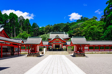 霧島神宮 国宝の幣殿・拝殿・本殿 (鹿児島県霧島市)
