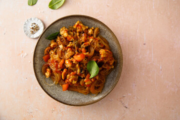 Cellophane noodles with chicken and vegetables
