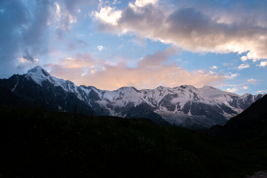 Atardecer en el macizo del Nanga Parbat, Pakistan
