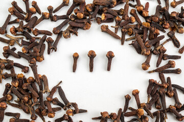 A bunch of cloves
