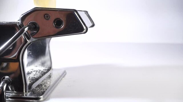 Dinkelnudeln - Nudelmaschine