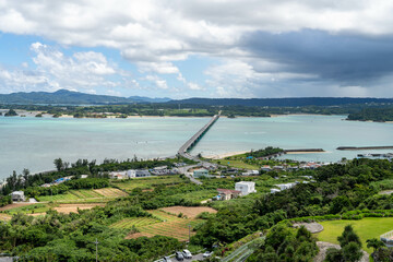 日本　沖縄　海古宇利大橋　美ら海水族館　残波岬　万座毛　街並み　都市景観　アメリカ村　那覇
