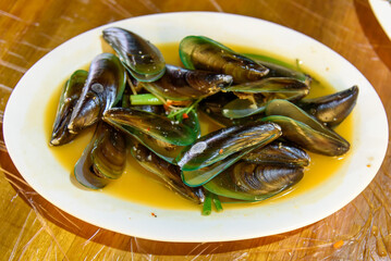 Stir-fried mussels, delicious cuisine in Chaoshan, china.