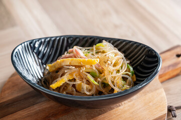 春雨の中華サラダ