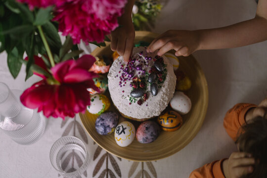 Festive Easter table with bakery