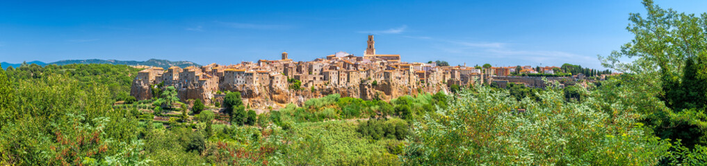 Fototapeta premium Panorama von Pitigliano in der Toskana, Italien