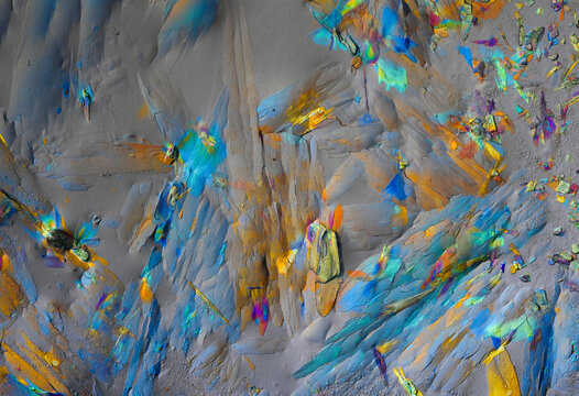 micograph of Ibuprofen suspension crystals 