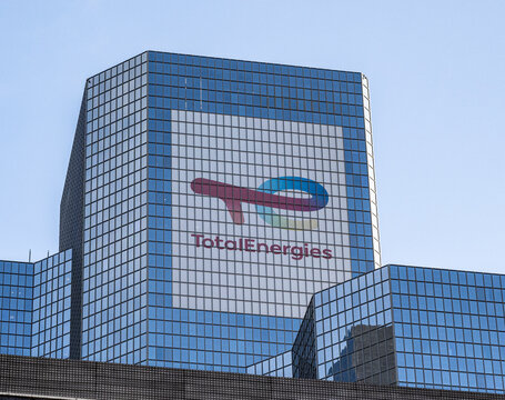 Tour total energie &agrave; la d&eacute;fense , Paris