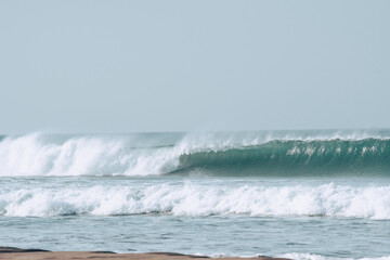 Onda no oceano pacifico - Lobitos, Peru
