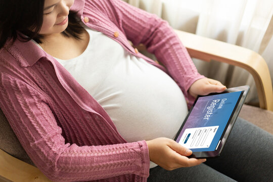 Online registration form for modish form filling on the internet website - Powered by Adobe