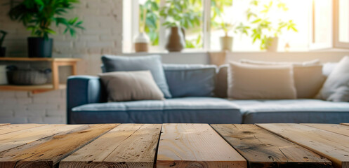 Obraz premium Empty table to place product or advertising, blurred modern living room background