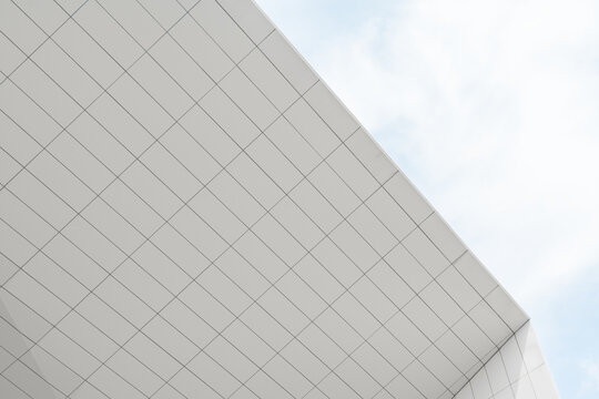 white ceiling