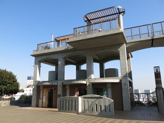 横浜市の野毛山公園にある展望台