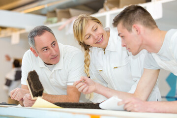 Obraz premium portrait of students and teacher painting