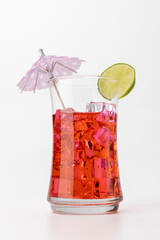 Ice-Cooled Pink Lemonade with Lemon Garnish