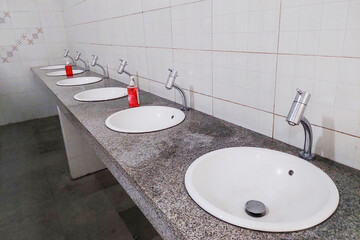 You can see the White Lined Washbasin