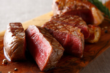 ニュージーランド産グラスフェッドビーフのサーロインステーキ