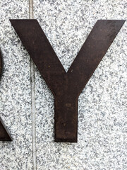 Obraz premium Written Wording in Distressed State Typography Found Letter Y Ransom Note