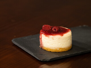 Cheescake with strawberries