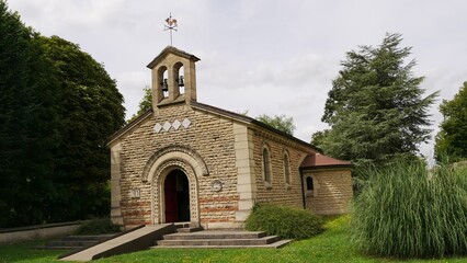 Chapelle Foujita Notre dame de la paix, intérieur peint par l'artiste franco-japonais Tsugouharu...
