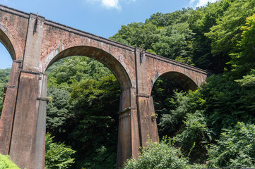 群馬県安中市レンガ製のめがね橋