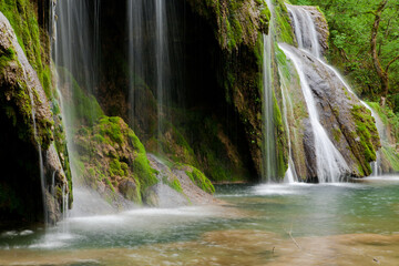 Fototapeta premium Cascade jura