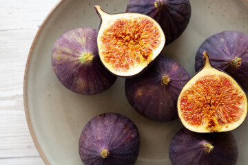 Raw Organic Figs on a Plate, top view.