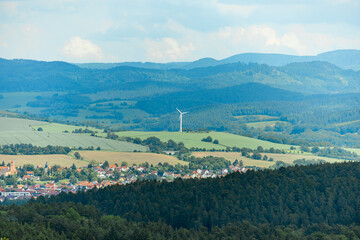 Fototapeta premium Eine wunderschöne frühlingshafte Wanderung rund um den Pleß Berg & der Burgruine Frankenberg bei Breitungen - Thüringen - Deutschland