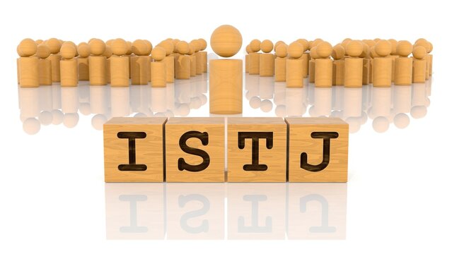 ISTJの文字が印字された木製ブロックと木製棒人間