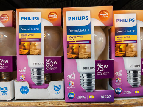 Philips Dimmable LED Light Bulbs for Home