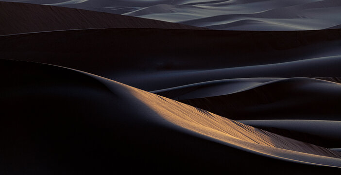 Africa, Erg Chebbi, Morocco. Desert dune contrast. 