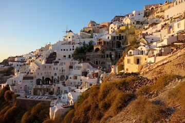 Fototapeta premium Exploring the picturesque Greek island of Santorini
