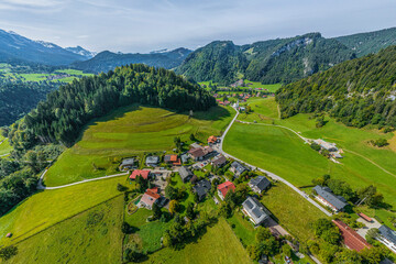 Sonniger Herbsttag im südlichen Oberallgäu bei Tiefenbach-Wasach