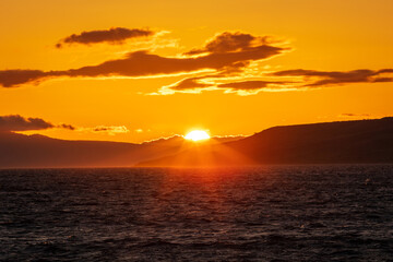 Obraz premium Golden Serenity Sunset Over Kihei, Maui