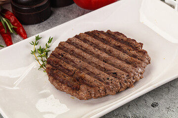 Grilled minced beef burger cutlet