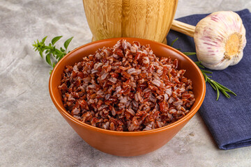 Red steamed rubine rice garnish
