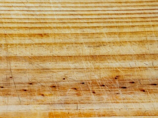 Textura de tabla de madera de pino con marcas de uso © theshooter