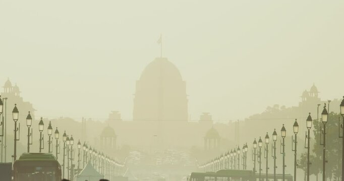 New Delhi, Delhi, India. Kartavya Path, Rajpath Area. Toxic smog cloud covered city. City Central Park. Ceremonial Boulevard Rajpath Or Kartavya Path Was Named Kingsway. Popular Public Space For