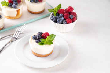 Mini vanilla New York cheesecakes