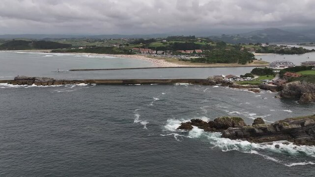 Faro de Punta Silla en San Vicente Cantabria