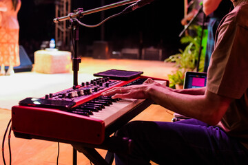 keyboard at stage